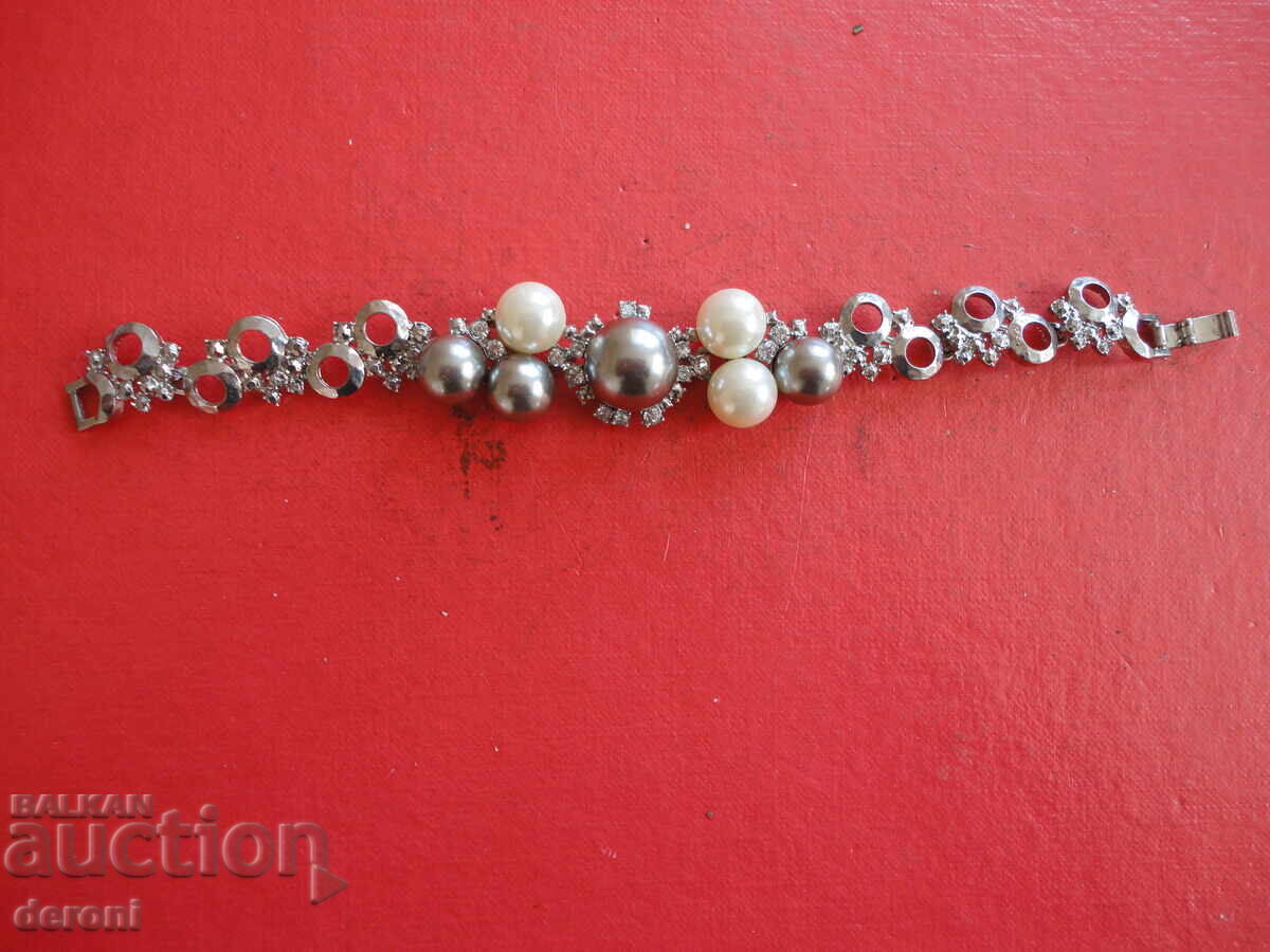 Δημοπρασία Απίθανο βραχιόλι με μαργαριτάρια και πέτρες
