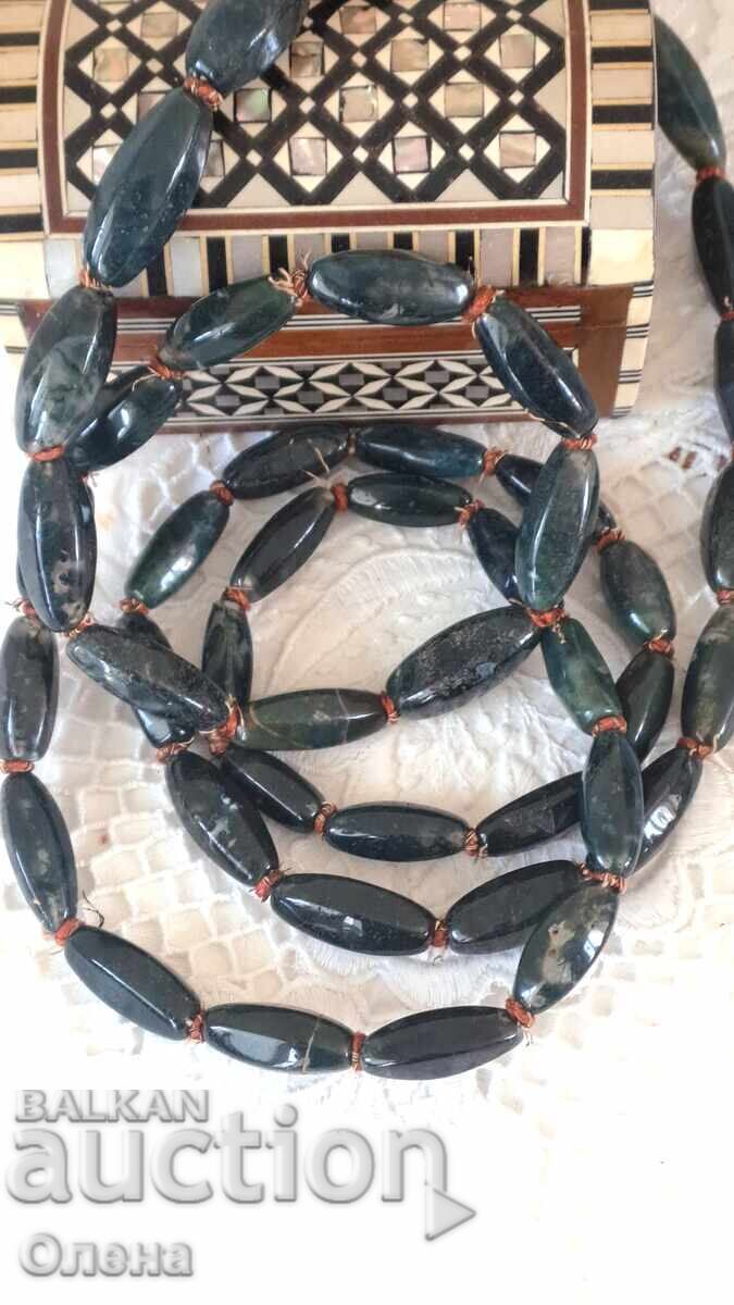 Colier vintage cu agat de mușchi natural