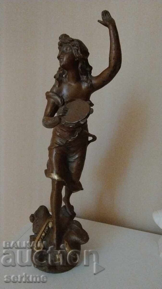 Metal figure Metal figure