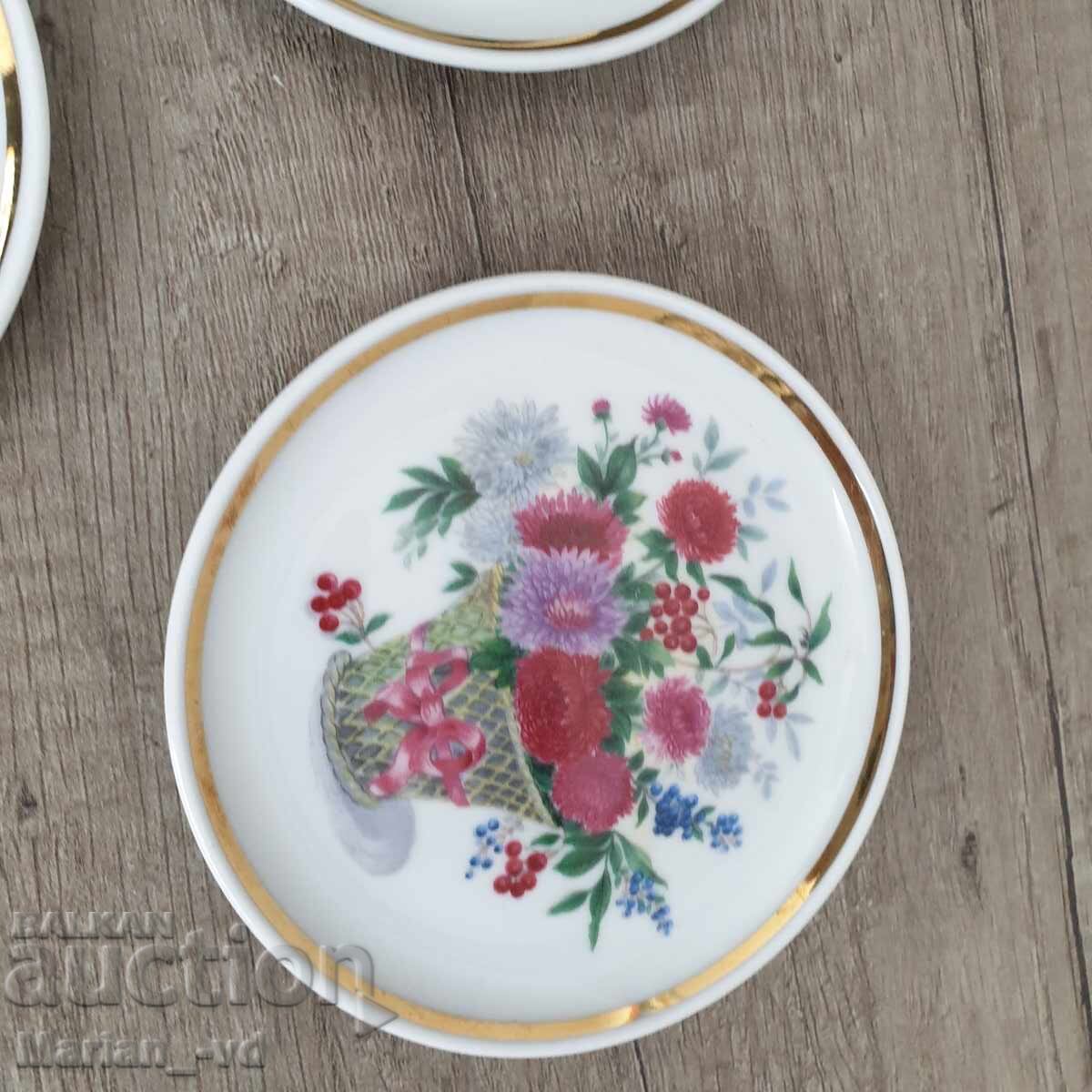 Παράδοση Παλιά πορσελάνινα πιατάκια τοίχου Bavaria με φλοράλ μοτίβα