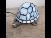 Lampă de masă - broască țestoasă realizată în stil Tiffany