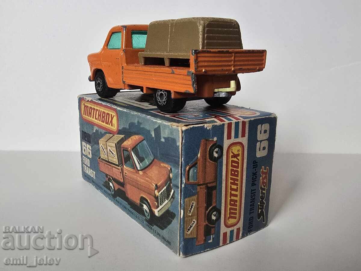 Delivery of LESNEY MATCHBOX - 66C Ford Transit 1977 original box