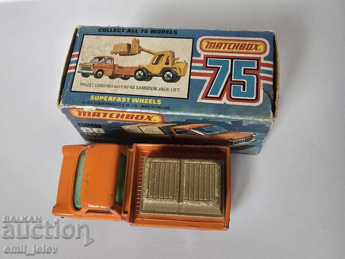 LESNEY MATCHBOX - 66C Ford Transit 1977 original box - 5