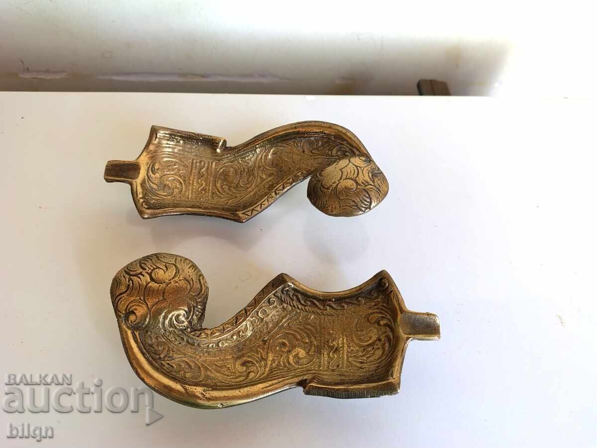 Доставка на Страхотни Стари Бронзови Пепелници Доставка на Страхотни Стари Бронзови Пепелници