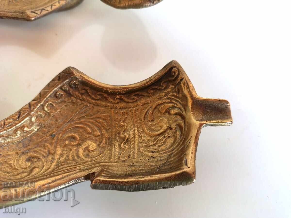 Страхотни Стари Бронзови Пепелници - 5 Страхотни Стари Бронзови Пепелници - 5