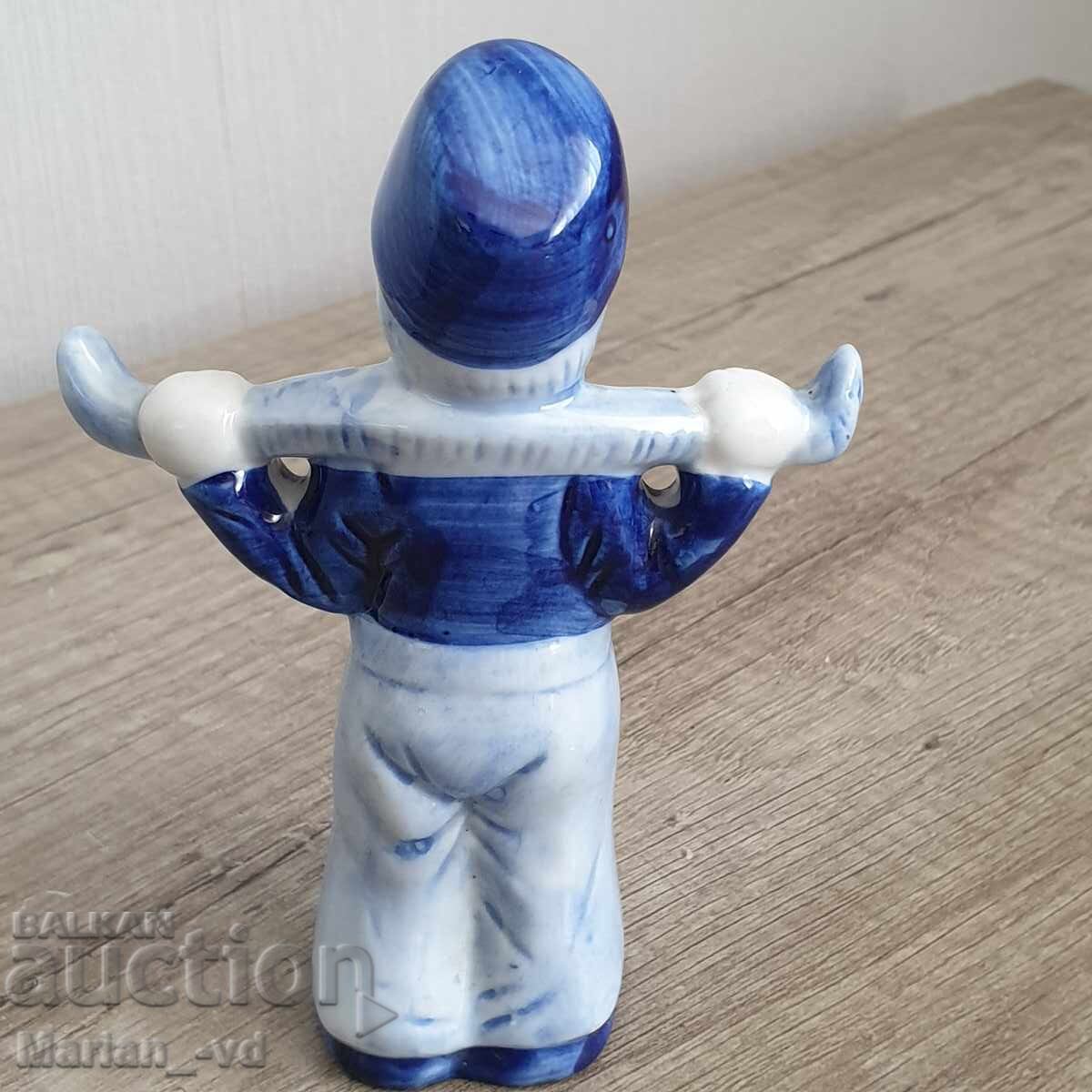 Аукцион Порцеланова холандска фигура