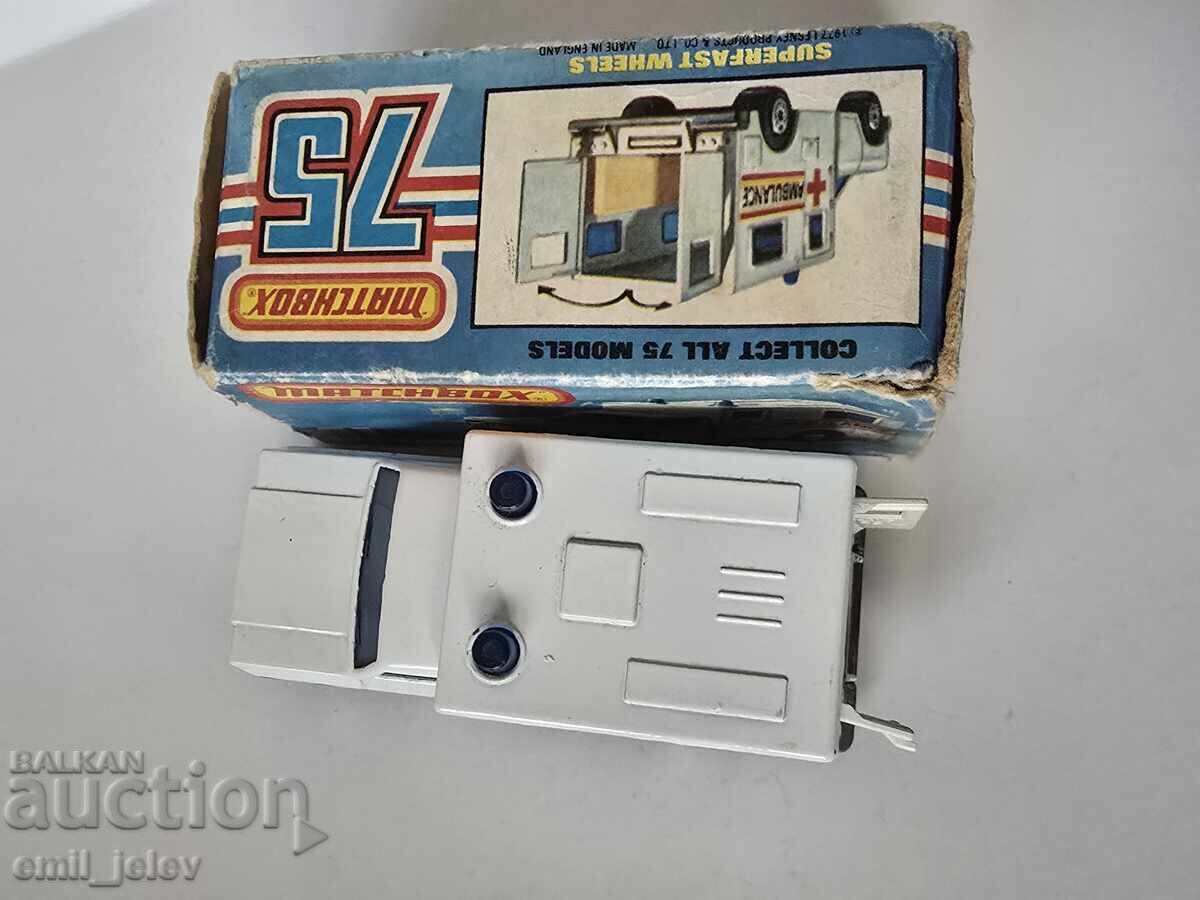 LESNEY MATCHBOX - 41C Ambulance 1978 original box - 5