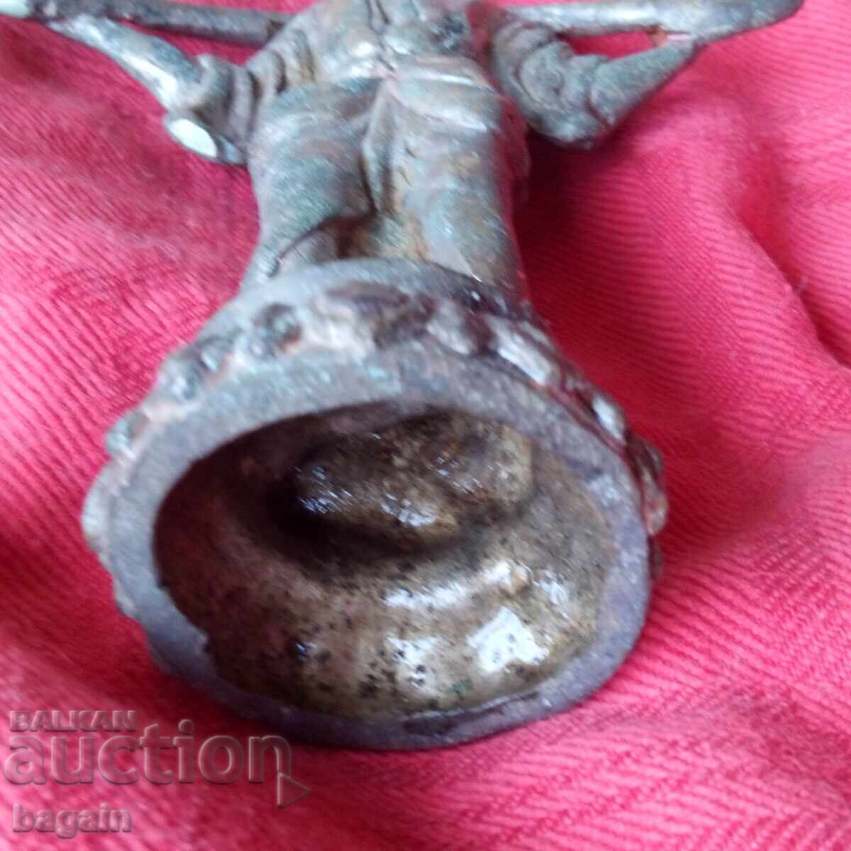 Auction  Old bronze statue