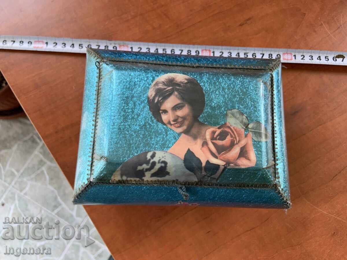 OLD NECESSAIRE BOX FROM THE SOCIALIST ERA with price 12.00 BGN | € 6.14