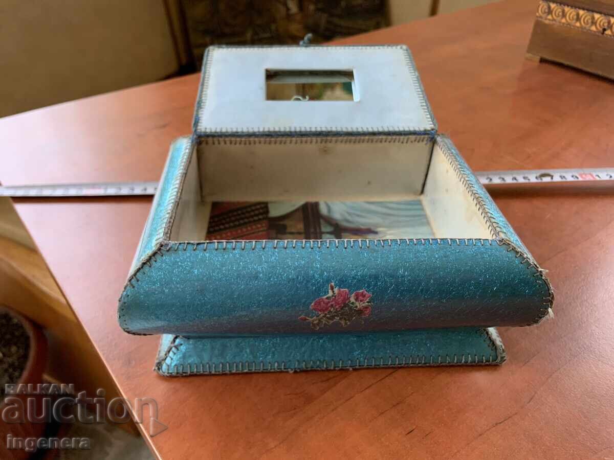 Auction  OLD NECESSAIRE BOX FROM THE SOCIALIST ERA
