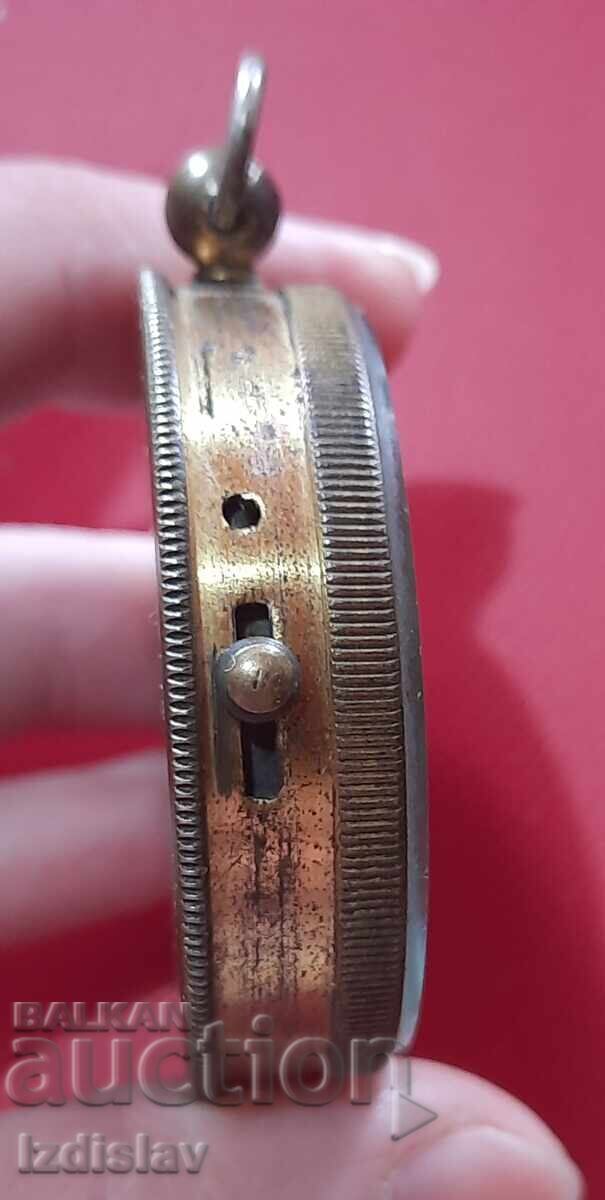 Old brass compass with price 50.00 BGN | € 25.56