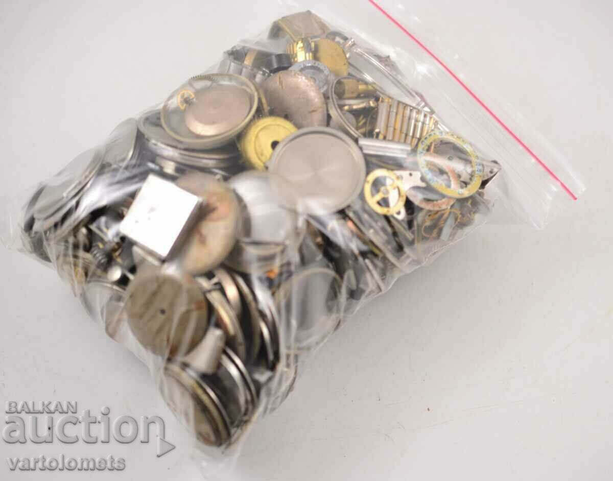 Лот от части за часовници с цена 6.00 лв. | € 3.07 Лот от части за часовници с цена 6.00 лв. | € 3.07