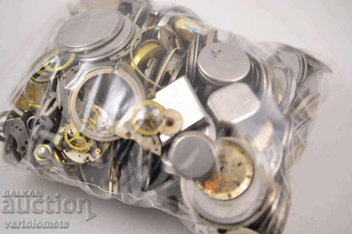 Аукцион Лот от части за часовници Аукцион Лот от части за часовници