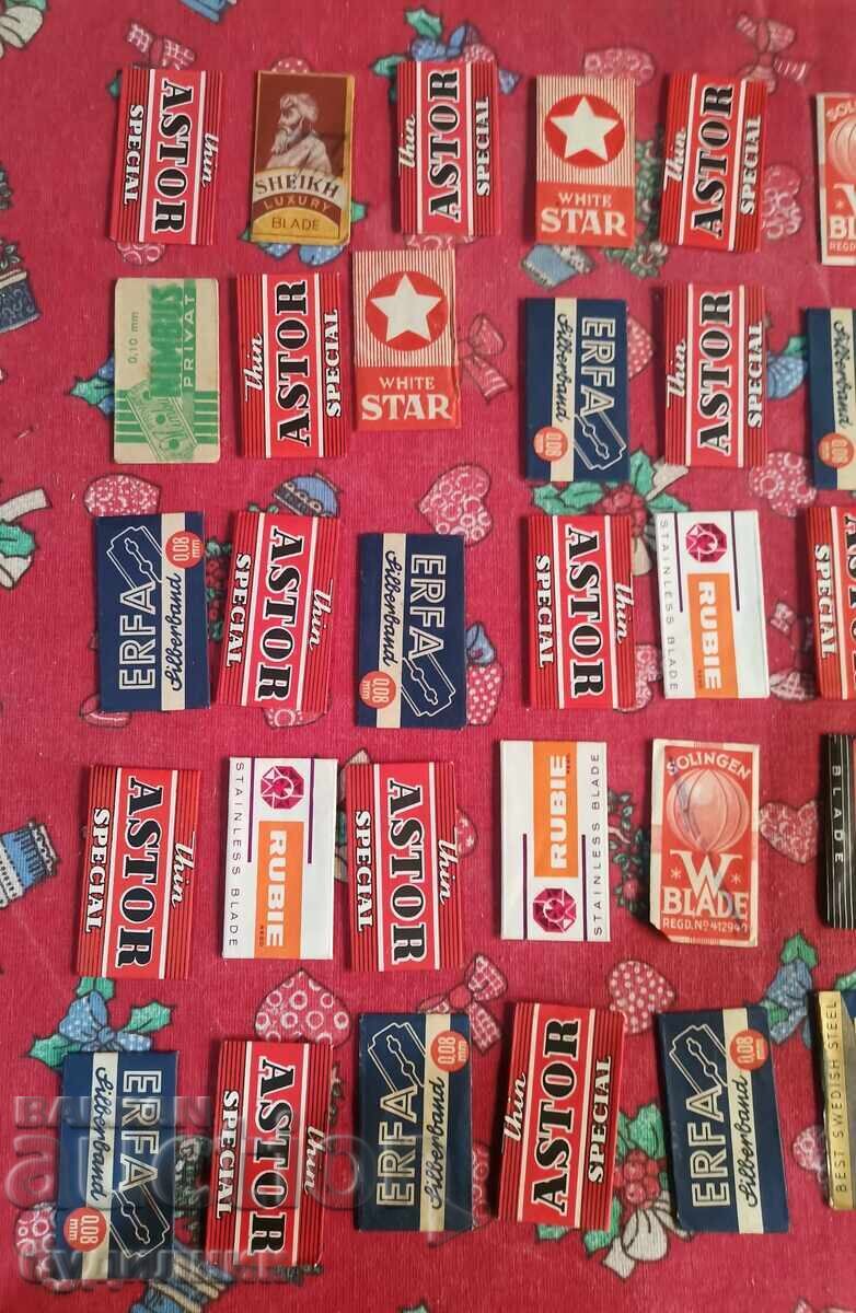 Auction  53 original collectible BZC razor blades