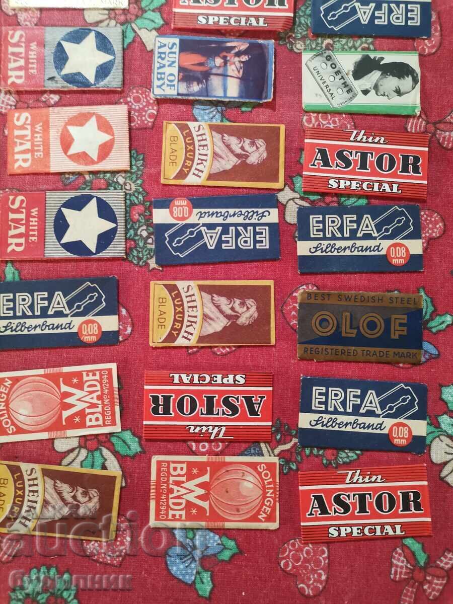 Delivery of 55 original collectible razor blades. BZC Delivery of 55 original collectible razor blades. BZC