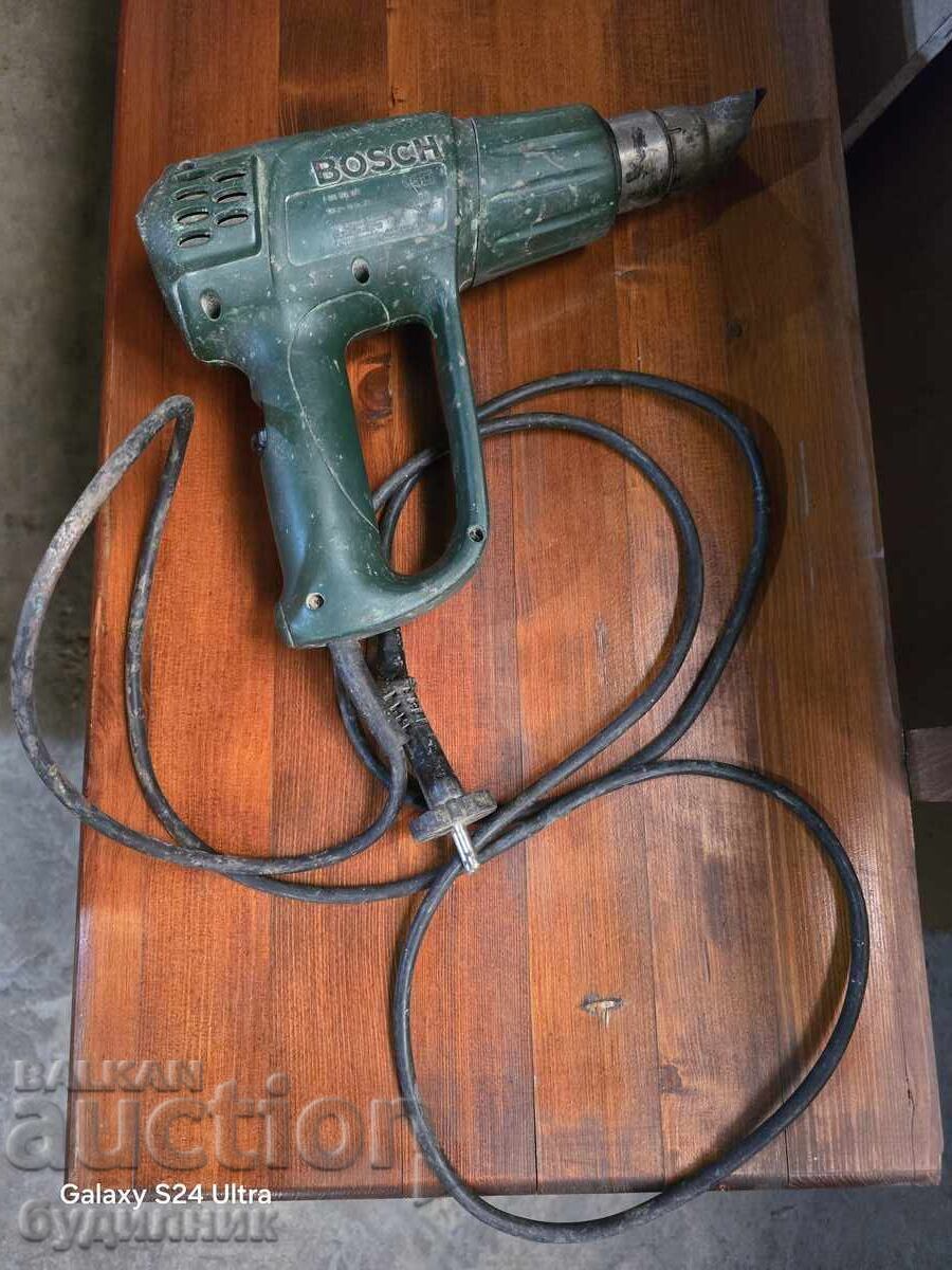 Перфектно работещ BOSCH   Пистолет за горещ въздух.БЗЦ с цена 19.99 лв. | € 10.22