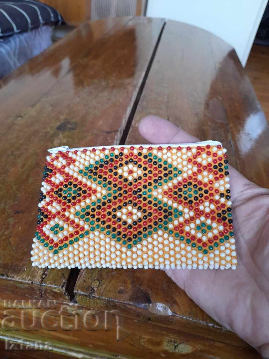 Licitație Geanta veche cu margele