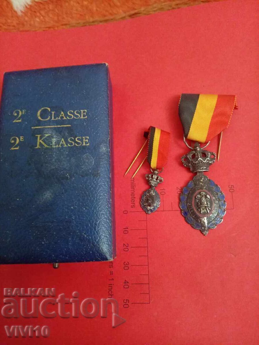 Ordin vechi Belgia cu miniatură