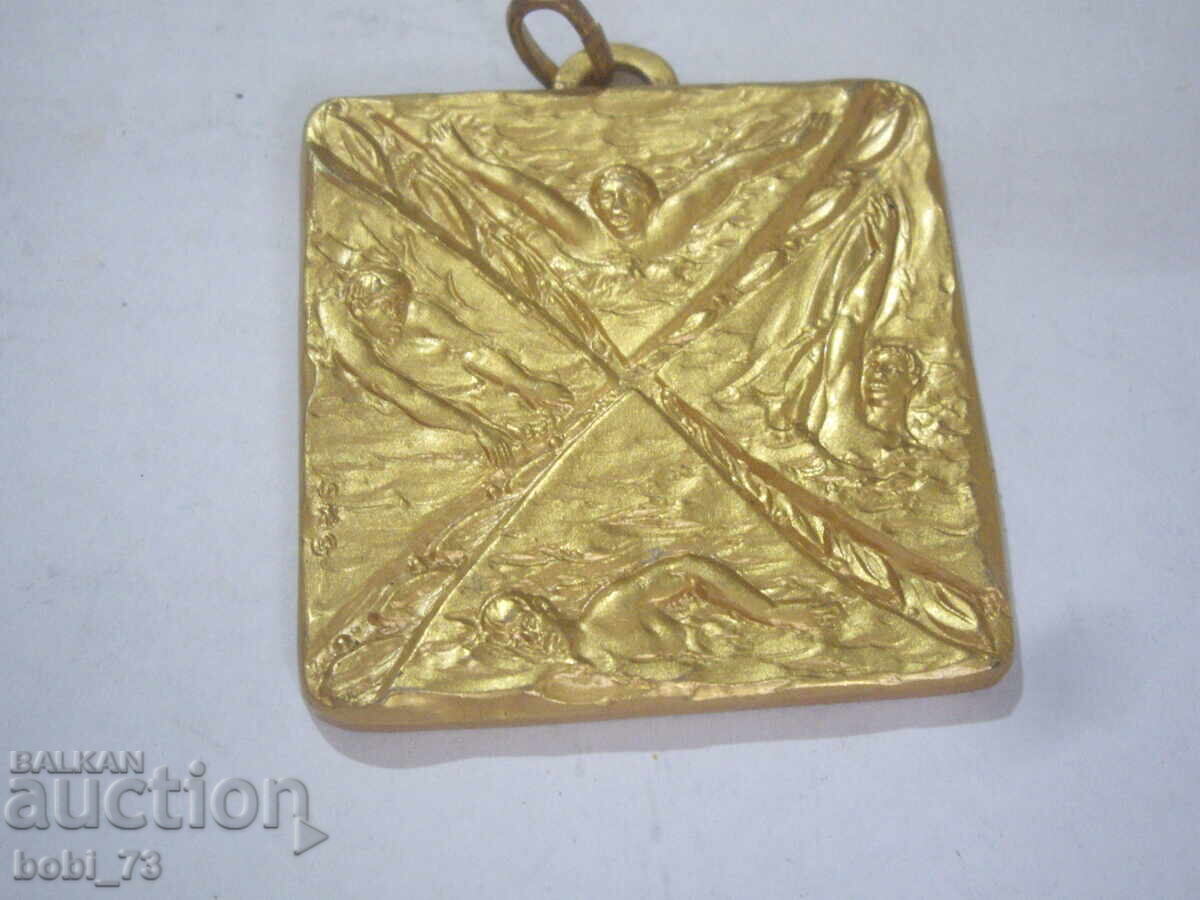 Παλιό, μεγάλο μετάλλιο Παλιό, μεγάλο μετάλλιο