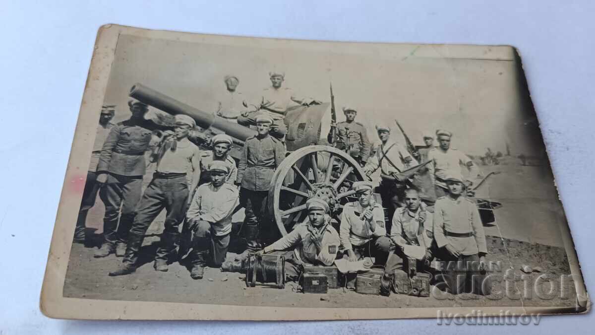С-ка Малки Кушларъ Офицери и войници с оръдие и радиостанция С-ка Малки Кушларъ Офицери и войници с оръдие и радиостанция