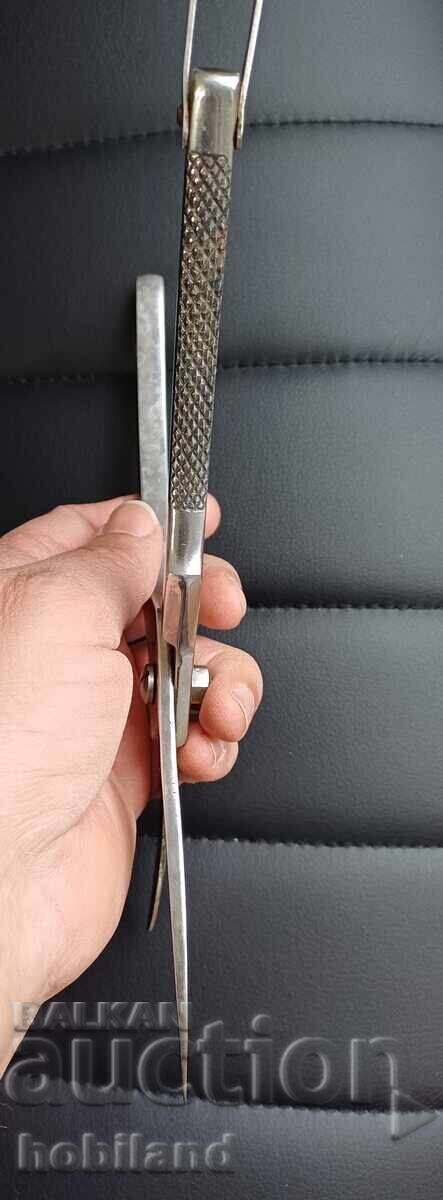 Livrarea Foarfece pentru pui