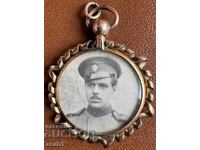 Медальон със снимки ПСВ Военен и Дама