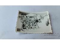 Fotografii Varna Bărbați femei și tineri pe plajă