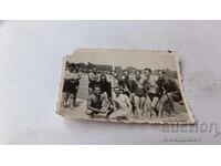 Φωτογραφία Νέων Ανδρών στην προβλήτα