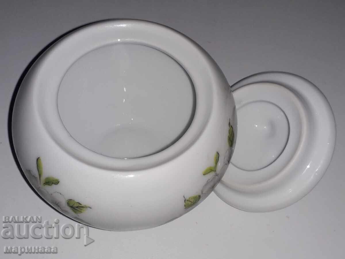 Delivery of VINTAGE SUGAR BOWL. PORCELAIN Delivery of VINTAGE SUGAR BOWL. PORCELAIN