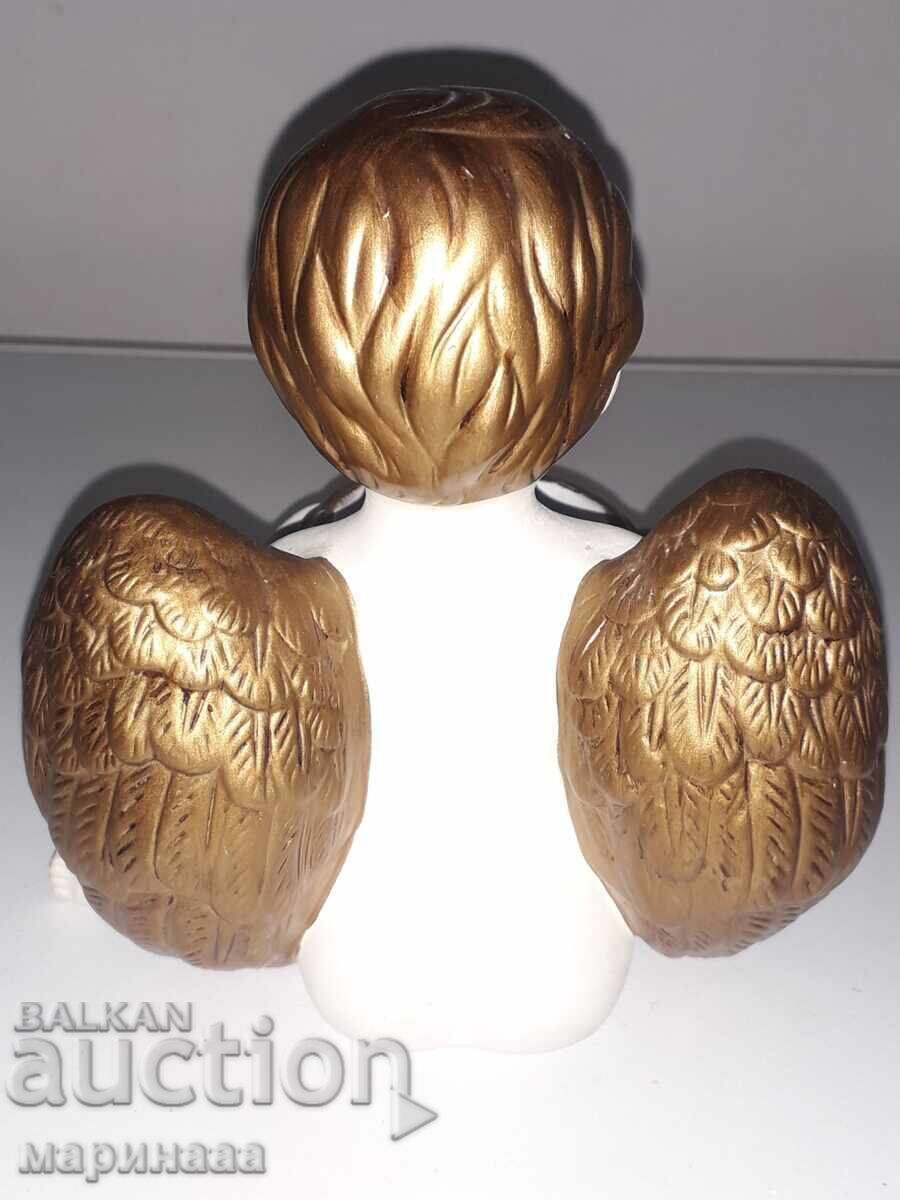 Auction  FIGURE. CERAMICS