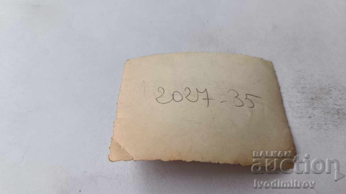 Φωτογραφία Άνδρες και γυναίκες στη θάλασσα με τιμή 1.65 BGN | € 0.84 Φωτογραφία Άνδρες και γυναίκες στη θάλασσα με τιμή 1.65 BGN | € 0.84