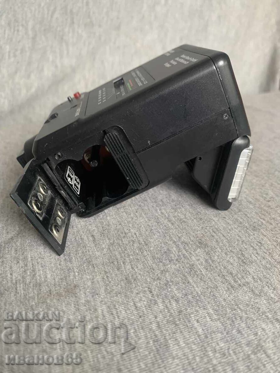 Παράδοση Φλας Bauer E 528 AB