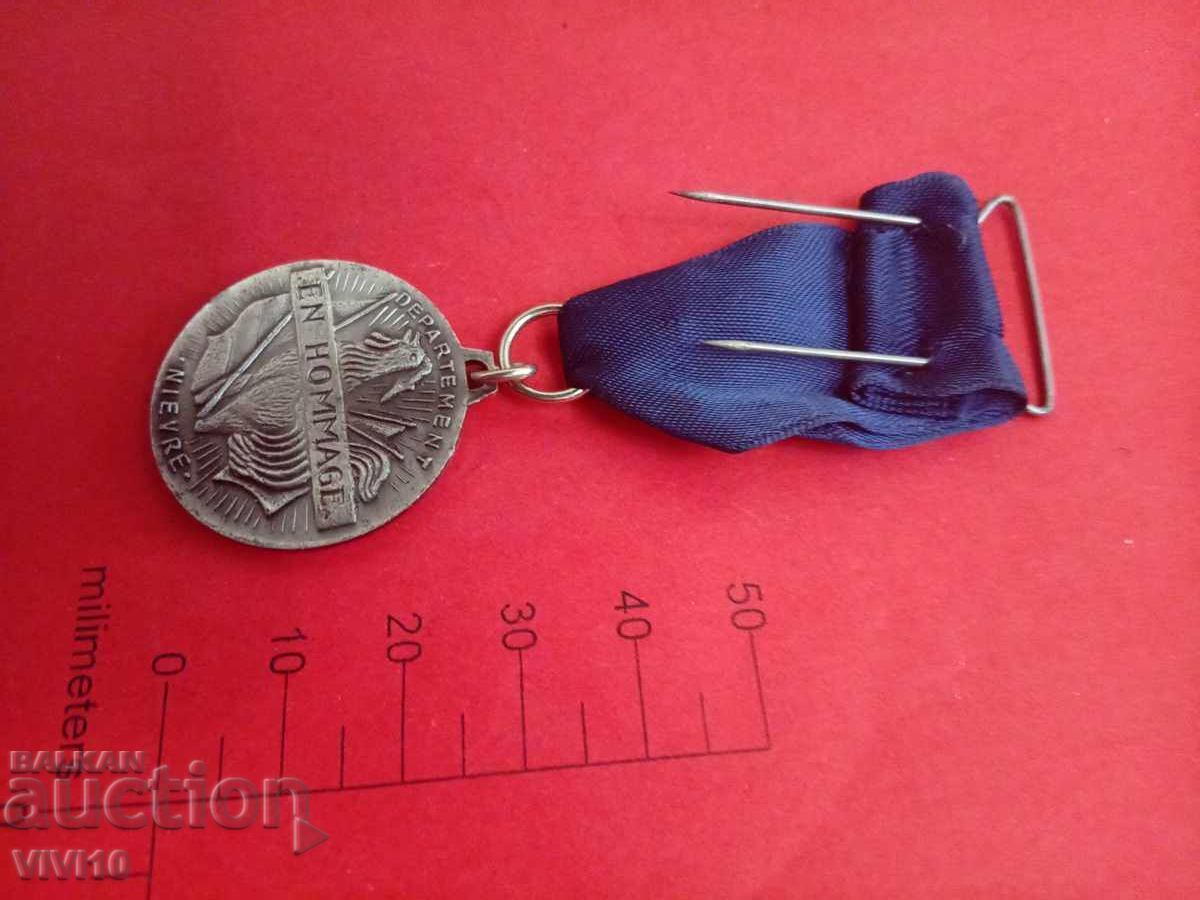 Медал Франция с цена 40.00 лв. | € 20.45 Медал Франция с цена 40.00 лв. | € 20.45