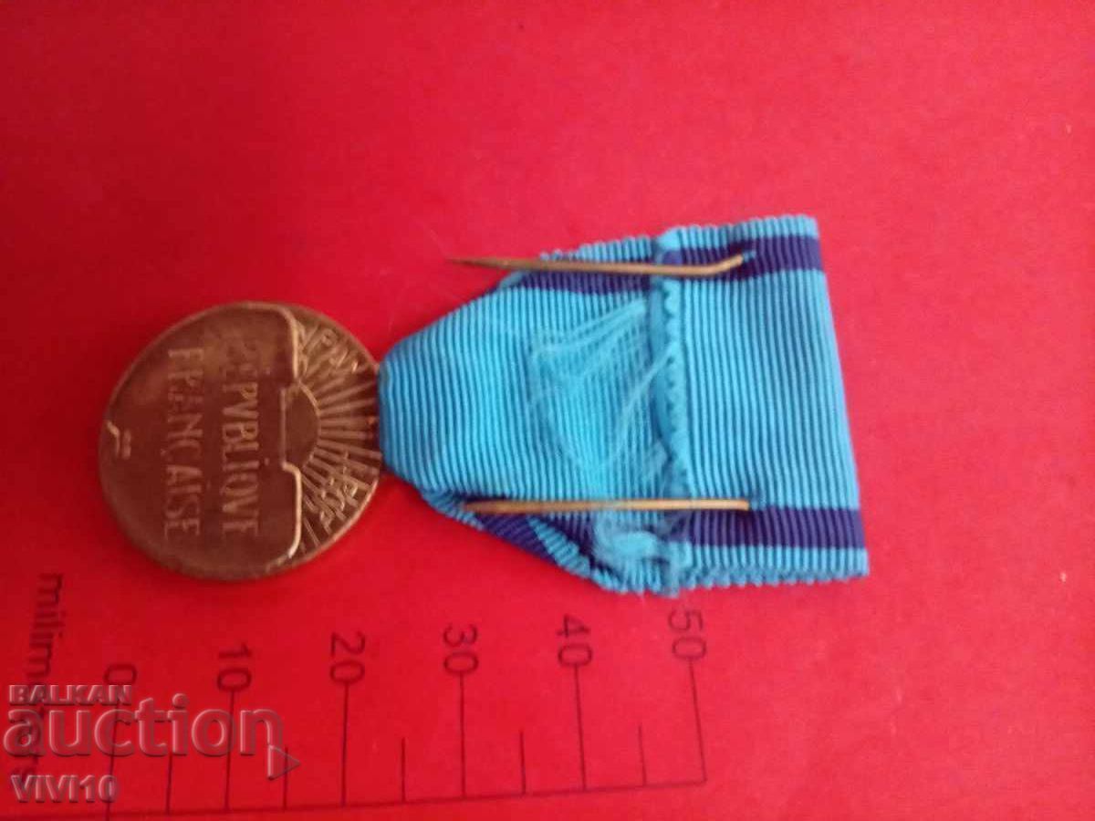 medalia Franței cu preț € 20.00 | 39.12 BGN