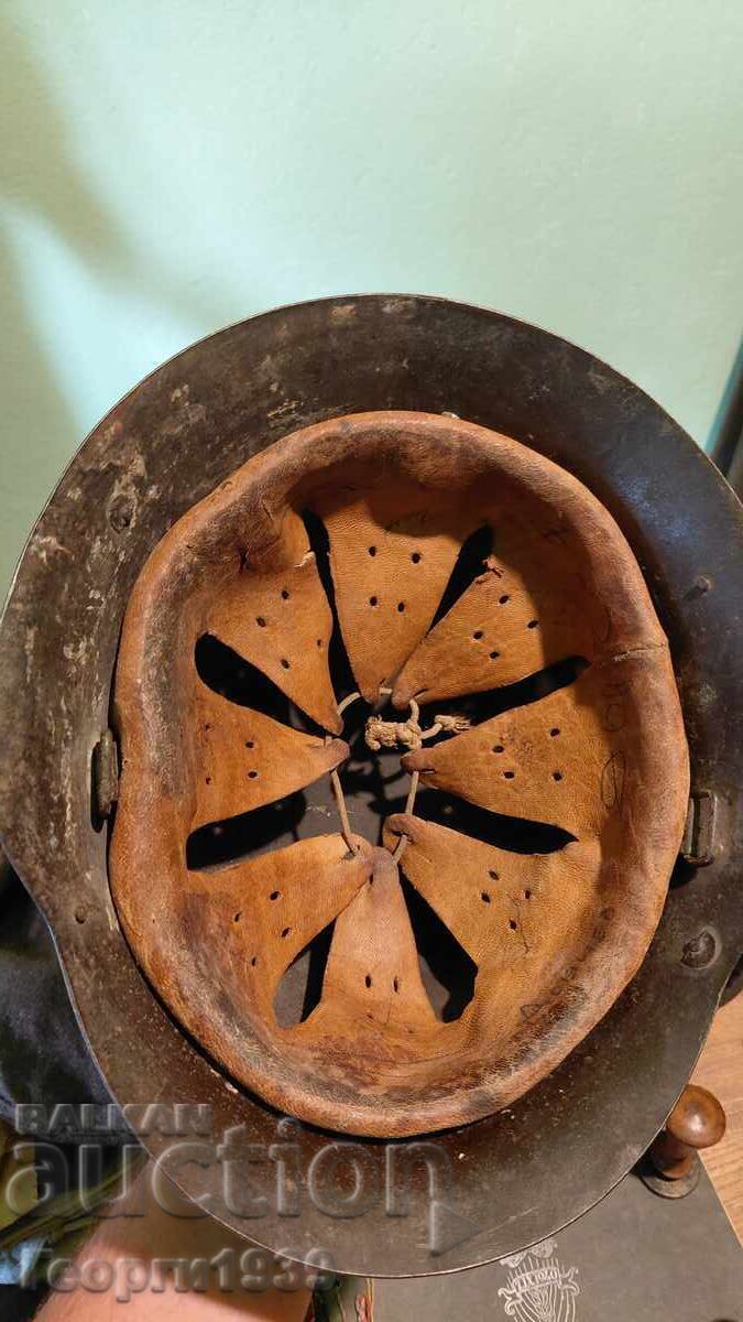 Δημοπρασία Κράνος Μ36 με ντεκάλ Δημοπρασία Κράνος Μ36 με ντεκάλ