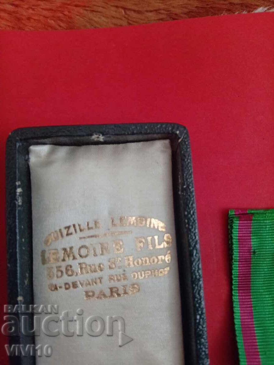 Licitație Ordin Francez Antic, Aurit, Email