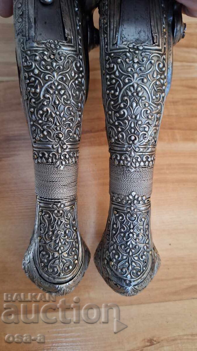 A pair of shotgun revolver pistols - 12