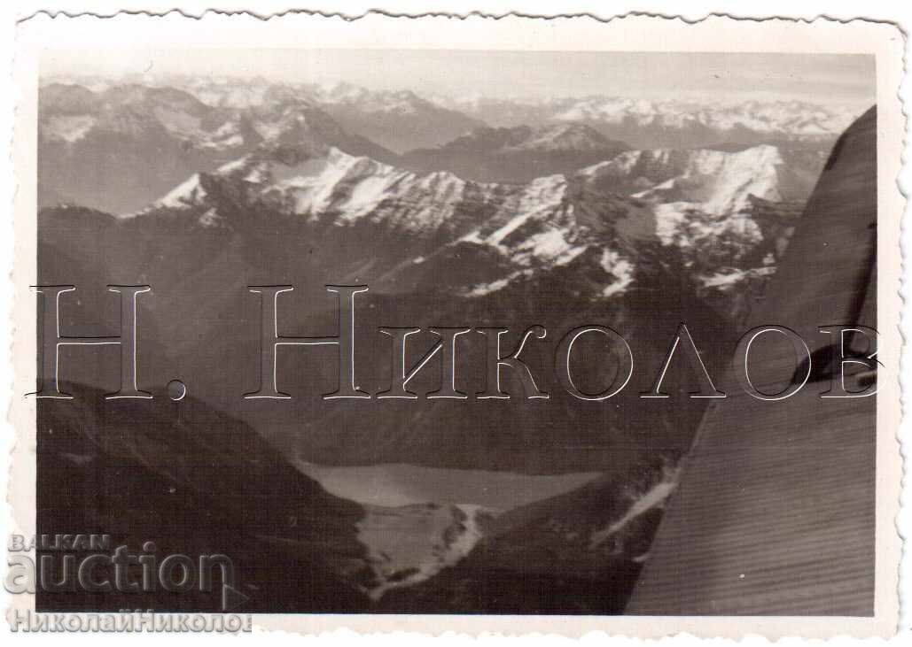 AVIAȚIE FOTOGRAFIE MICĂ VECHE CU AVION MILITAR ÎN ZBOR D823