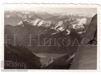 АВИАЦИЯ МАЛКА СТАРА СНИМКА ОТ ВОЕНЕН САМОЛЕТ В ПОЛЕТ Д823