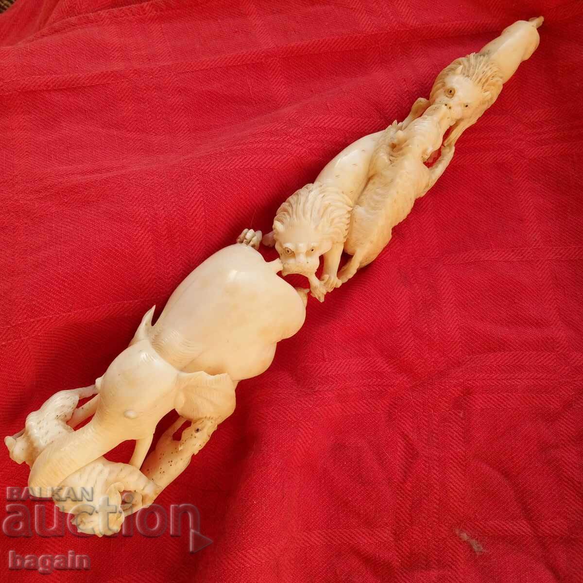 Δημοπρασία Χυλιόδοντας ελέφαντα.