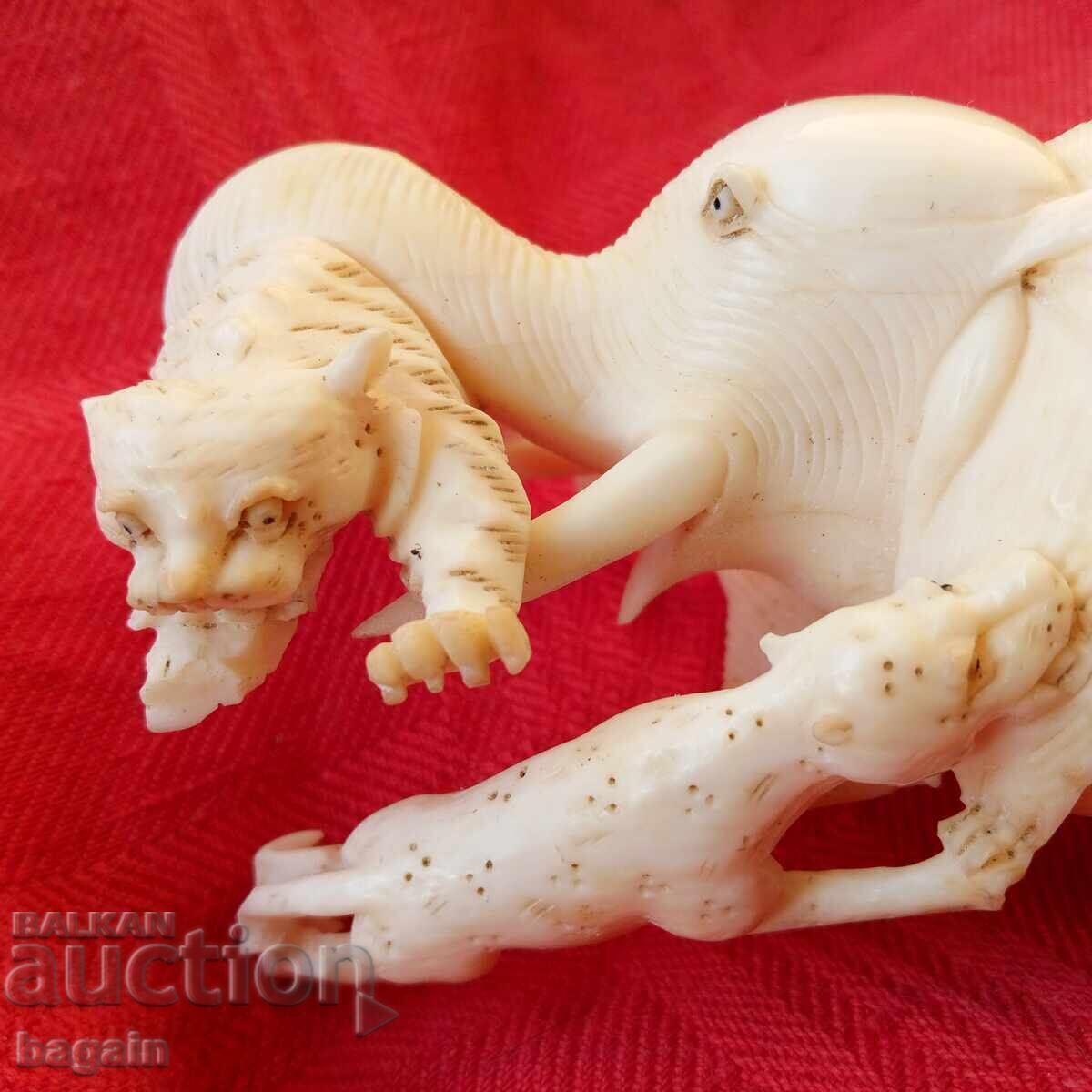 Παράδοση Χυλιόδοντας ελέφαντα.