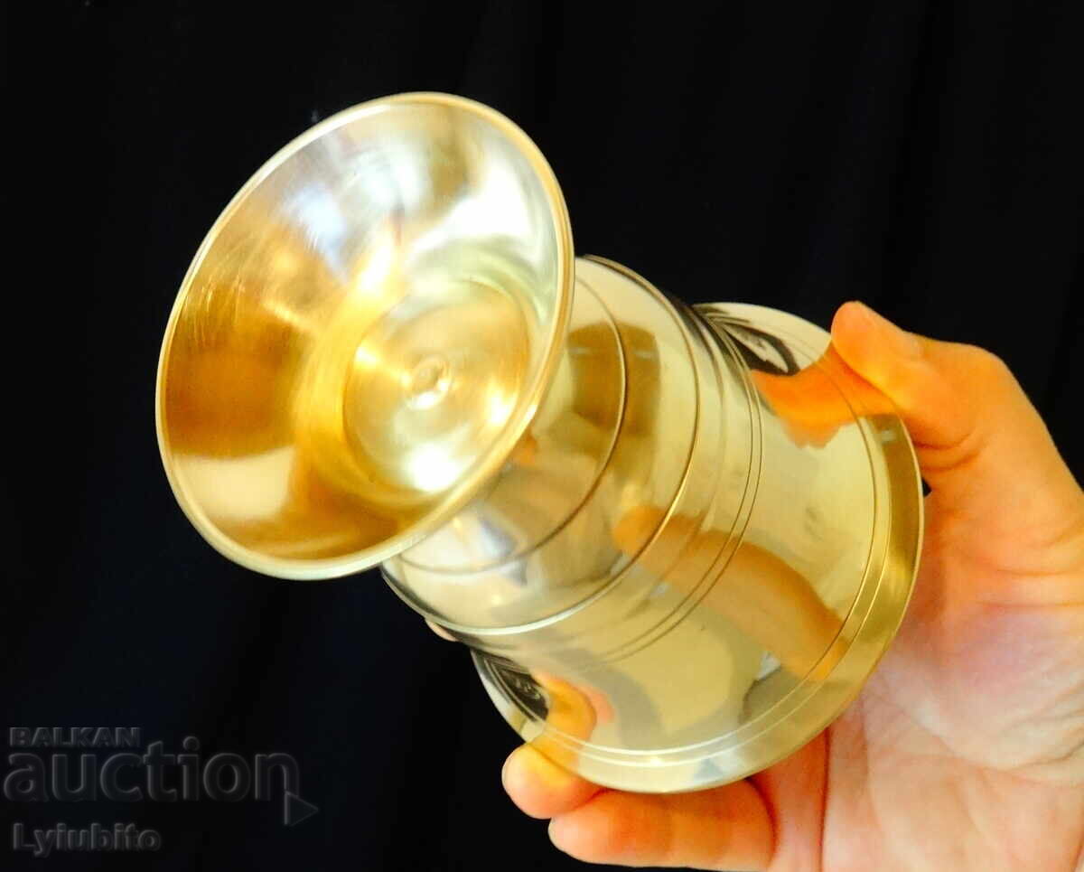 Παράδοση Χάλκινο ποτήρι κρασιού, ποτήρι