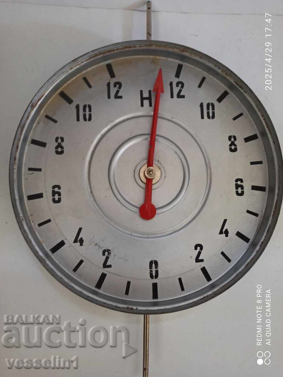 Vechi model demonstrativ dinamometru educațional mare soc Vechi model demonstrativ dinamometru educațional mare soc