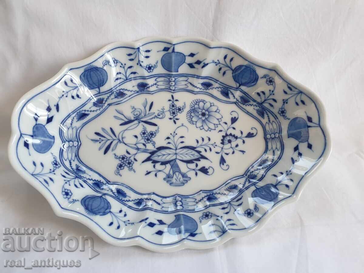 Meissen porcelain plate Meissen porcelain plate