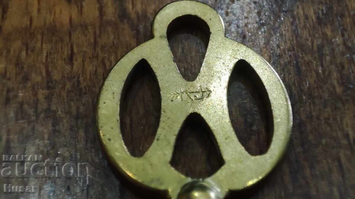 Three watch keys, 5, 6, 7 key markings - 6 Three watch keys, 5, 6, 7 key markings - 6