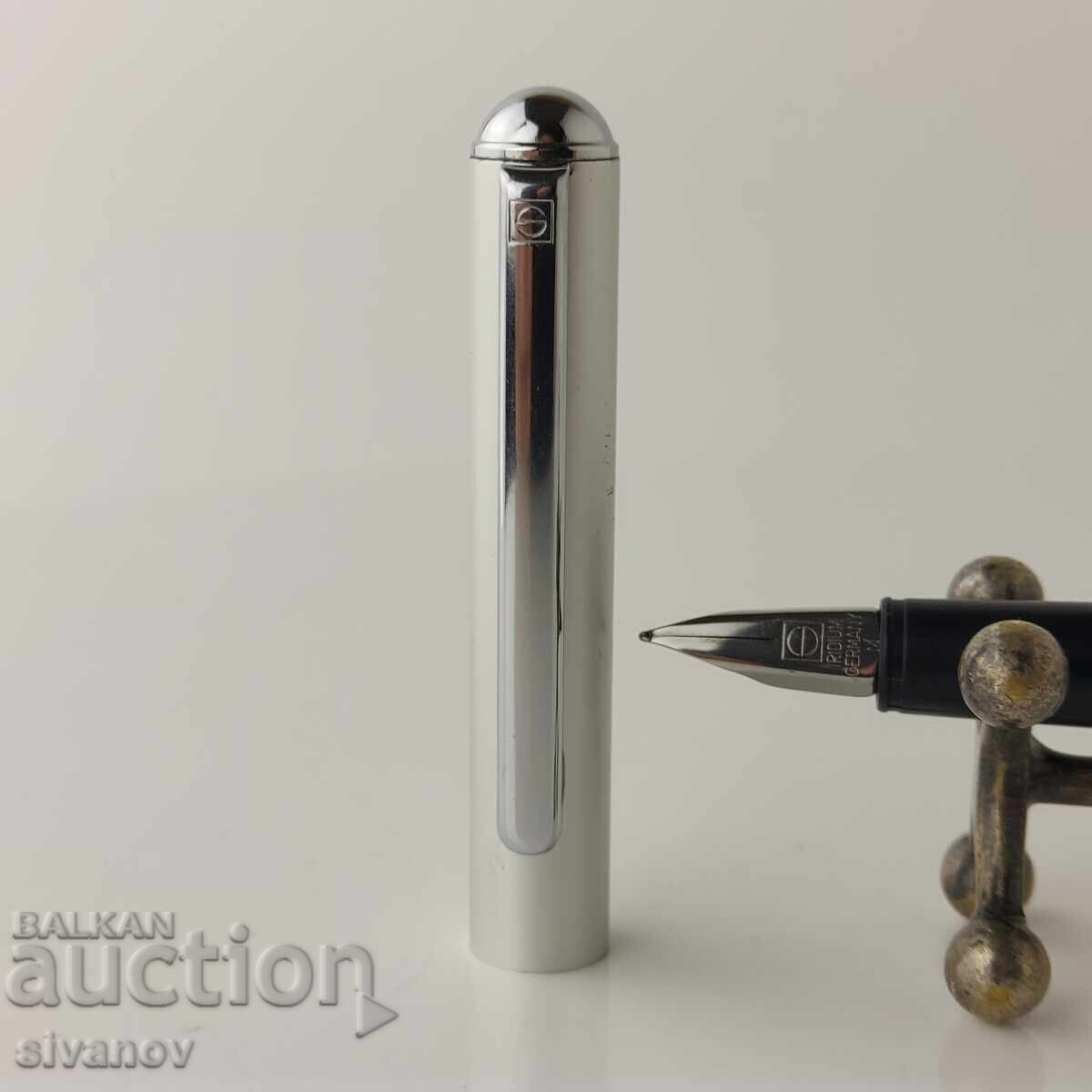 Interesant stilou vechi Senator #5823 cu preț 24.99 BGN | € 12.78