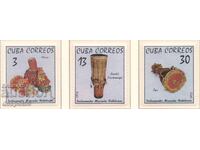 1972. Куба. Традиционни музикални инструменти.