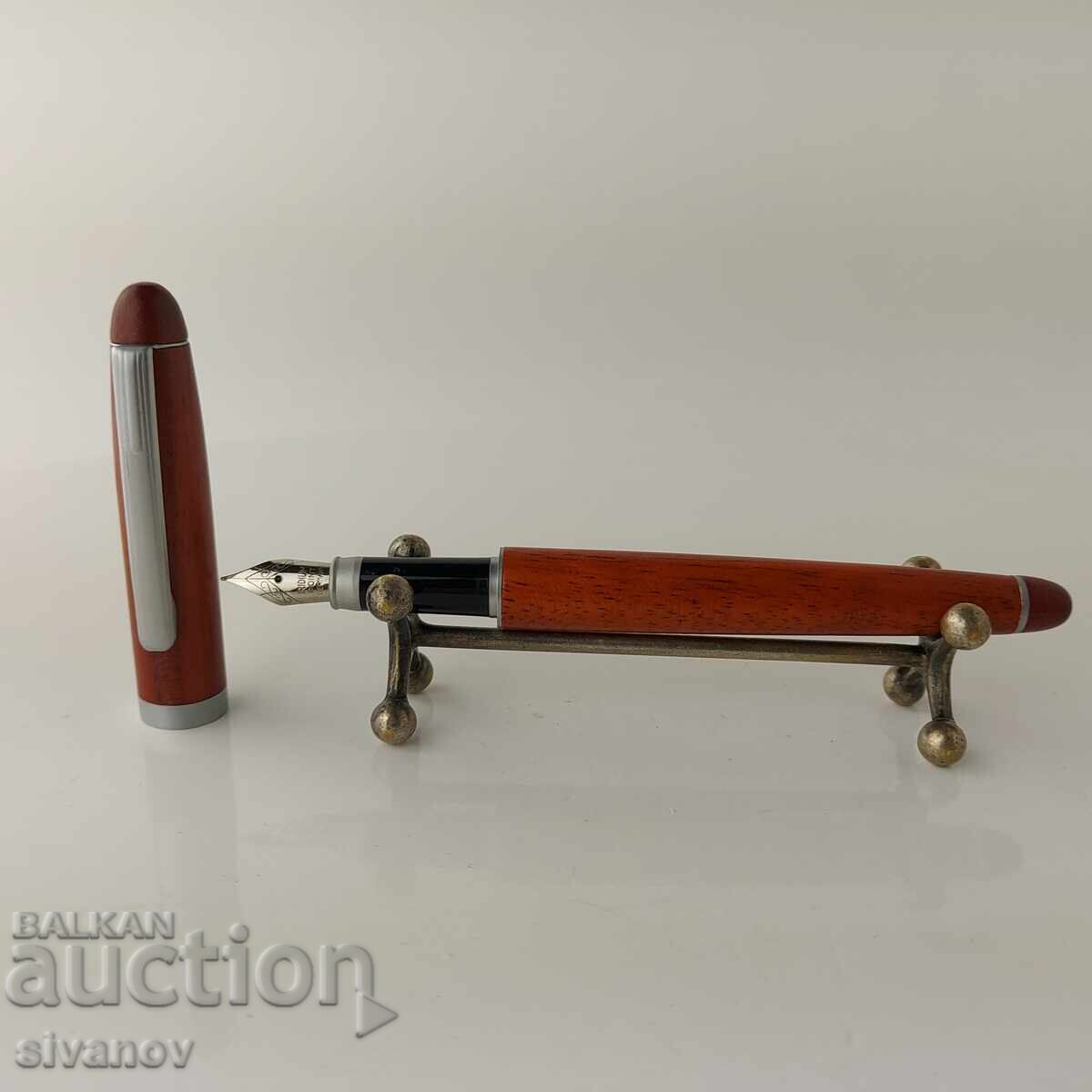 Interesant stilou vechi din lemn #5824