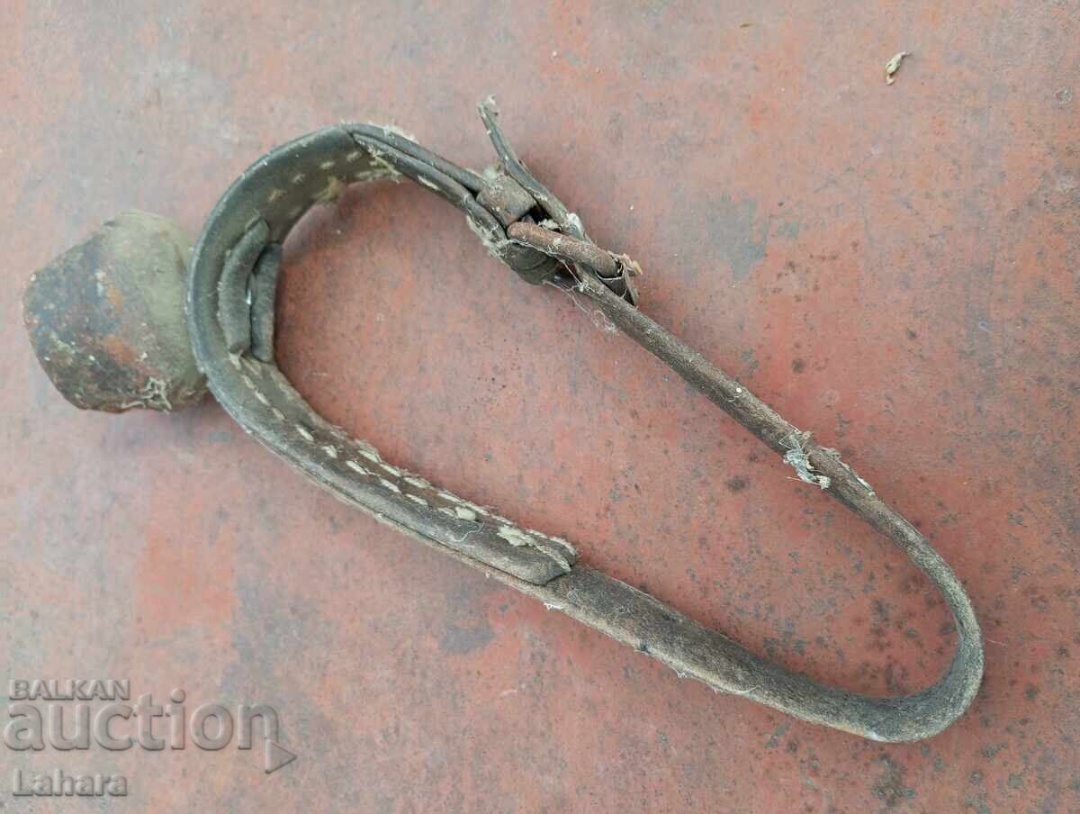 Звънче , чан , хлопка с цена 26.00 лв. | € 13.29 Звънче , чан , хлопка с цена 26.00 лв. | € 13.29