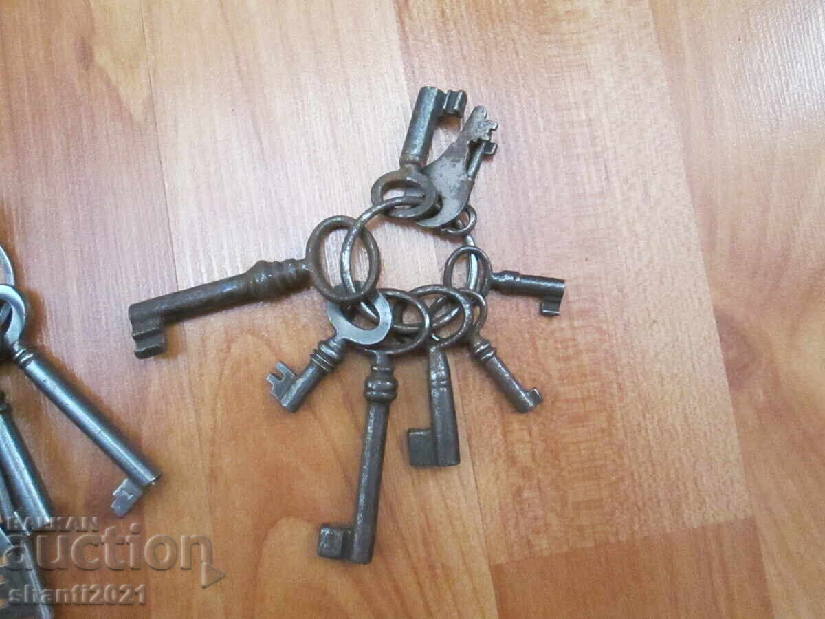 Livrarea Chei vechi - 30 bucăți